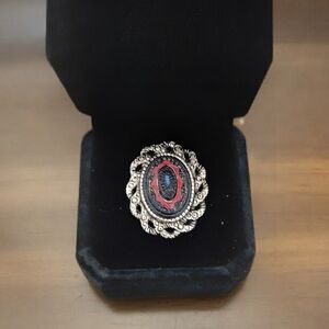 Vintage-Inspired Gold and Black Ring